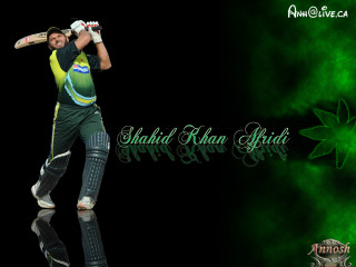 Man holding bat helmet green - a helmet free wallpaper