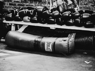 Boxing gloves shelf storeroom brick - ashcan school free wallpaper
