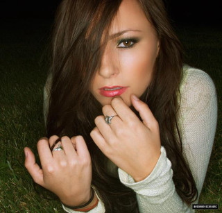 Woman ring pose grass night - night time free wallpaper