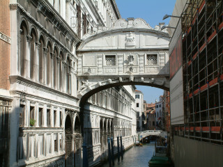 Bridge canal city buildings boats - canaletto free wallpaper