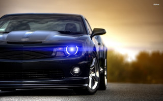 Car blue stripe night driving - a blue stripe free wallpaper