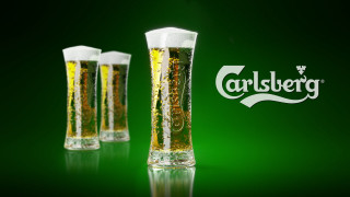 Three tall glasses beer carlsberg - a white lettering free wallpaper