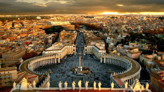 Cityscape large circular building background - cagnaccio di san pietro free wallpaper