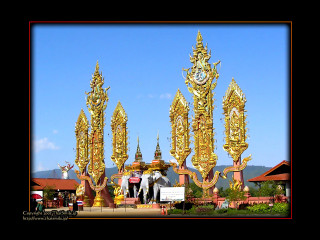 Golden statues building clock blue - golden free wallpaper