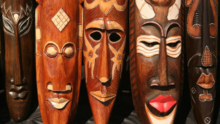 Wooden masks display store table - wooden free wallpaper