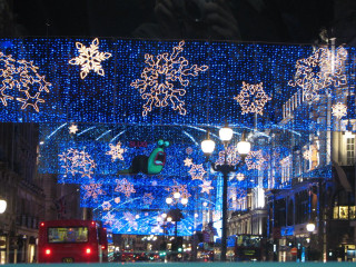 Snowflakes street red bus driving - a photo free wallpaper