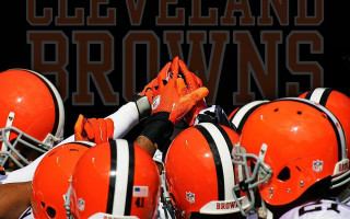 Football players cleveland browns helmets - helmet free wallpaper