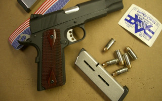 Gun image photo weapon shooting - a stipple free wallpaper