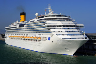 Cruise ship docked dock background - a dock free wallpaper