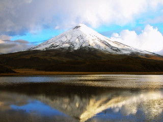 Mountain snow capped peak lake - peak free wallpaper