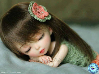 Doll sleeping bed flower hair - a bed free wallpaper