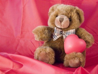 Teddy bear bow tie heart - single body free wallpaper