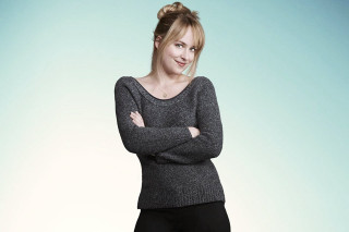 Woman arms crossed posing sweater - figurativism free wallpaper