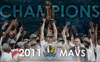 Trophy celebration men crowd hands - a trophy in front free wallpaper