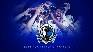 People holding trophy blue background - a trophy in front free wallpaper