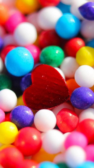 Heart candy closeup bokeh shiny - naive free wallpaper