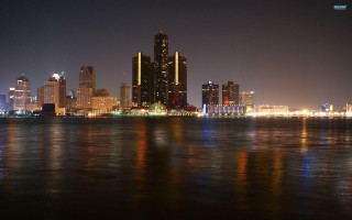 City skyline night water background 4 - a city skyline in the background free wallpaper