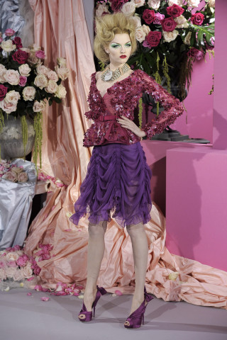 Woman purple dress heels flower - didier mouron free wallpaper