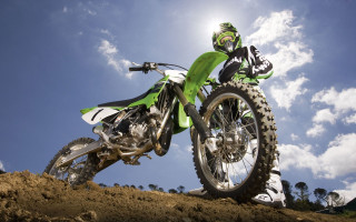 Dirt bike rider hill blue - a person riding free wallpaper