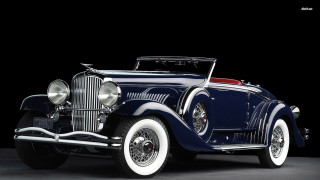 Old model car dark room 3 - art deco free wallpaper