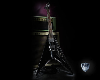Guitar table amplifier amps black - a black light free wallpaper