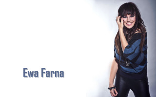 Woman black blue shirt pose - elina karimova free wallpaper