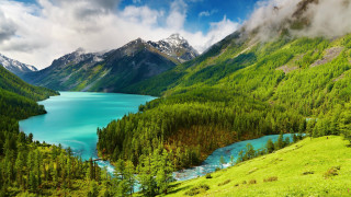 Mountain lake green trees cloudy 2 - beautiful landscape free wallpaper