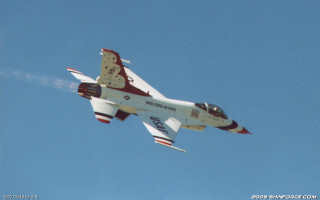 Fighter jet blue sky cloud - turnaround free wallpaper
