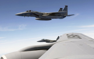 Fighter jet jetliner blue sky - a fighter free wallpaper for desktop