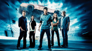 Group people skateboard tunnel sky - eric taylor free wallpaper