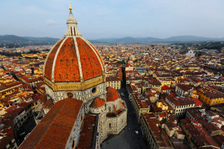 City high view dome building - a view of a city free wallpaper