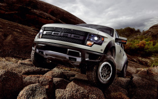 White truck desert rocks cloudy - adam rex free wallpaper