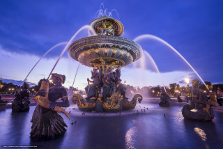 Fountain couple night water shooting - water free wallpaper