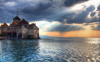 Castle lake cloudy sky sunbeams - a sunbeam in the foreground free wallpaper
