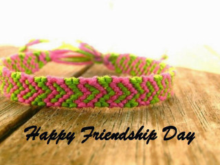 Happy friend bracelet pink green - mesh wire free wallpaper