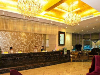 Hotel lobby chandelier reception desk - lyco art free wallpaper