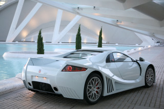 White sports car pool water - luxury free wallpaper