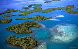 Islands ocean water trees background - water and trees free wallpaper