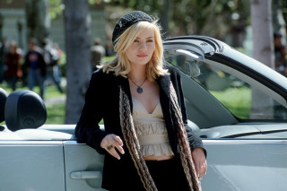 Woman leaning car hat scarf - eileen aldridge free wallpaper