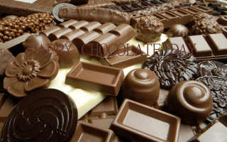Chocolate candy table flower topped - happy free wallpaper