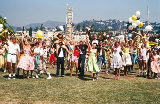 Group people field balloons air - person free wallpaper