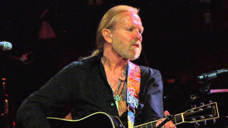 Man guitar microphone performance singing - folk art free wallpaper