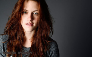 Woman red hair gray background - free 3d render wallpaper