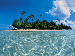 Island palm beach ocean boat - a small island free wallpaper