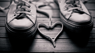 Shoes heart shoelace wooden floor - shoelace free wallpaper