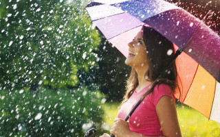 Woman rain umbrella trees snow - a green background and trees free wallpaper