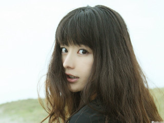 Woman longhair blackshirt greenfield portrait - ayako rokkaku free wallpaper