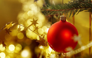 Red ornament christmas tree gold - gold free wallpaper