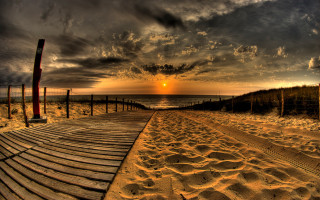 Wooden walkway beach sunset clouds - sunset free wallpaper