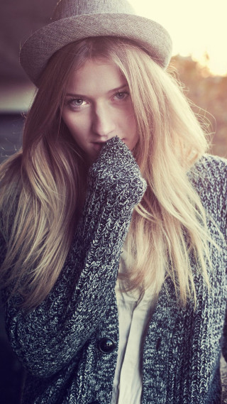 Woman blonde hair hat sweater - eszter mattioni free wallpaper